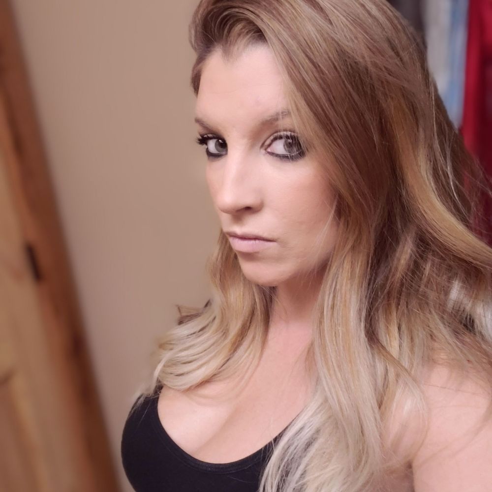 Meet your Posher, Chloe